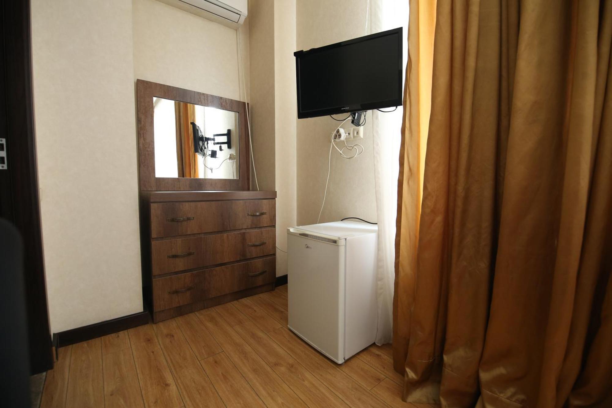 Dream Sky Hotel Тбилиси Екстериор снимка